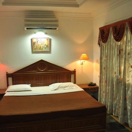Hotel Chandan Gāndhīdhām Εξωτερικό φωτογραφία