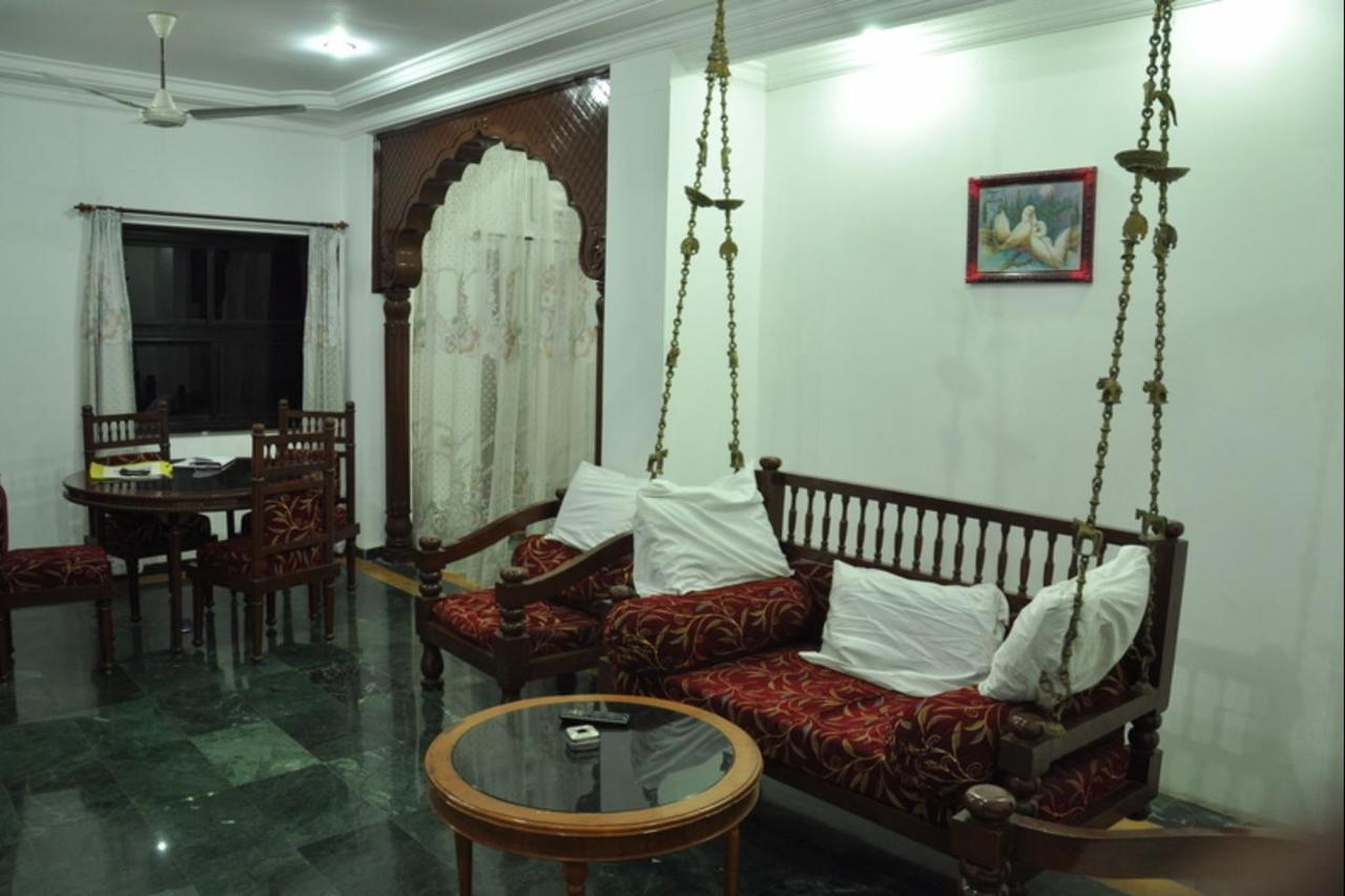 Hotel Chandan Gāndhīdhām Εξωτερικό φωτογραφία